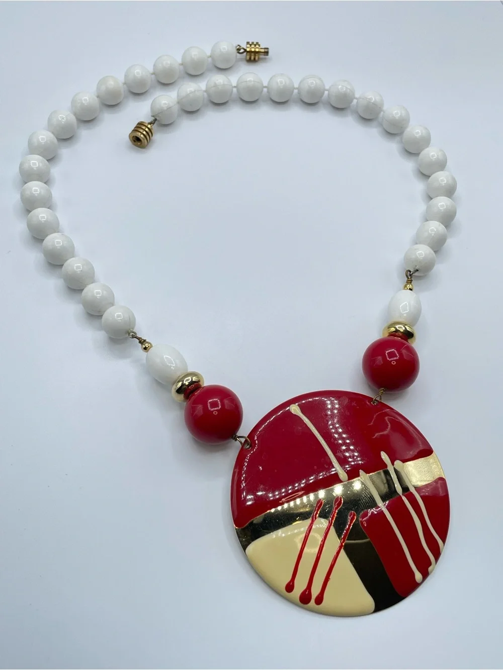 Red White Acrylic Beaded Statement Necklace Gold Tone Abstract Medallion